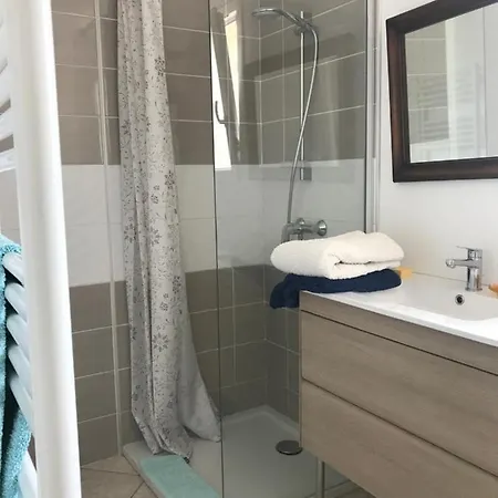 studio neuf climatisé Les Fumades-Les Bains Extérieur photo